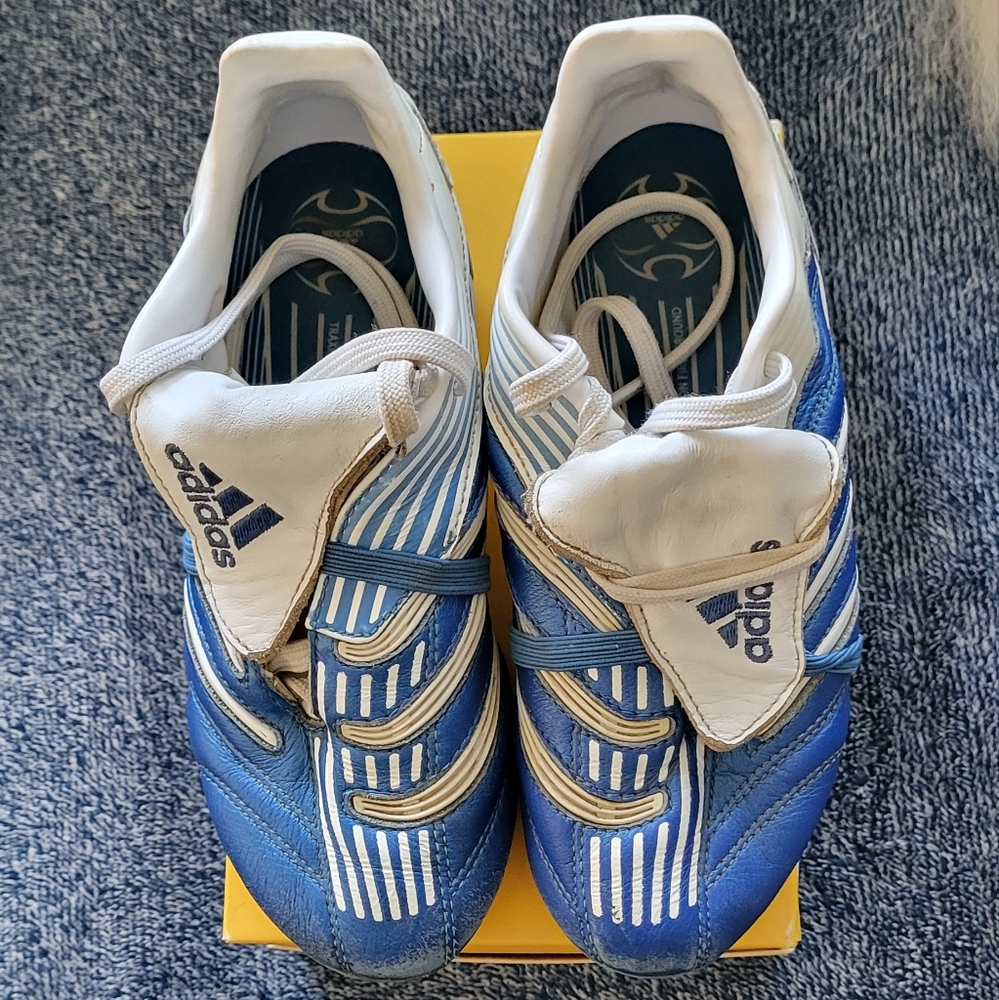 ADDIDAS boys SOCCER cleets/ shoes